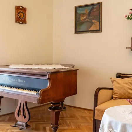 With Piano 아파트 *