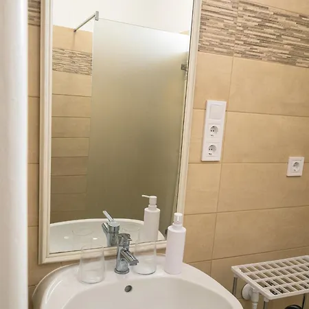 Apartman With Piano
